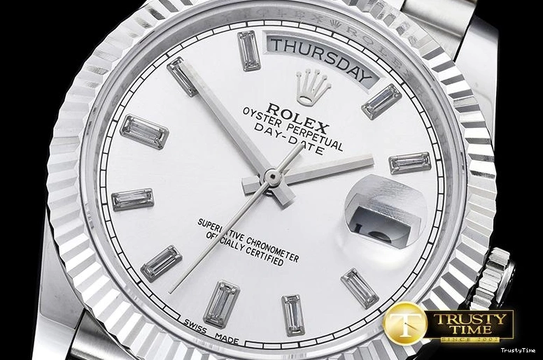 0228 RDD0206C – DayDate Trendsetting 670